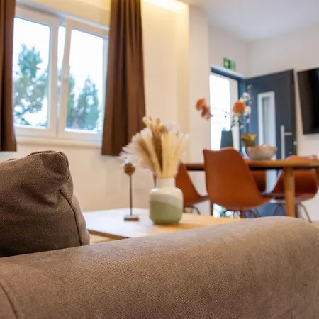 Joell * Lokva Rogoznica