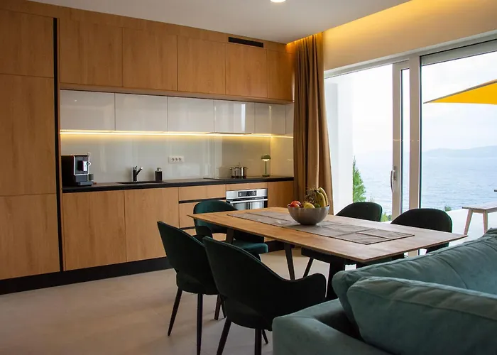 Joell Lokva Rogoznica