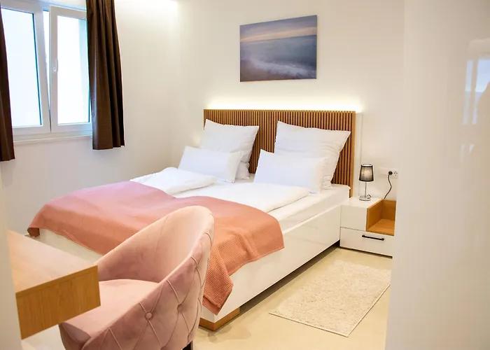 Joell Lokva Rogoznica